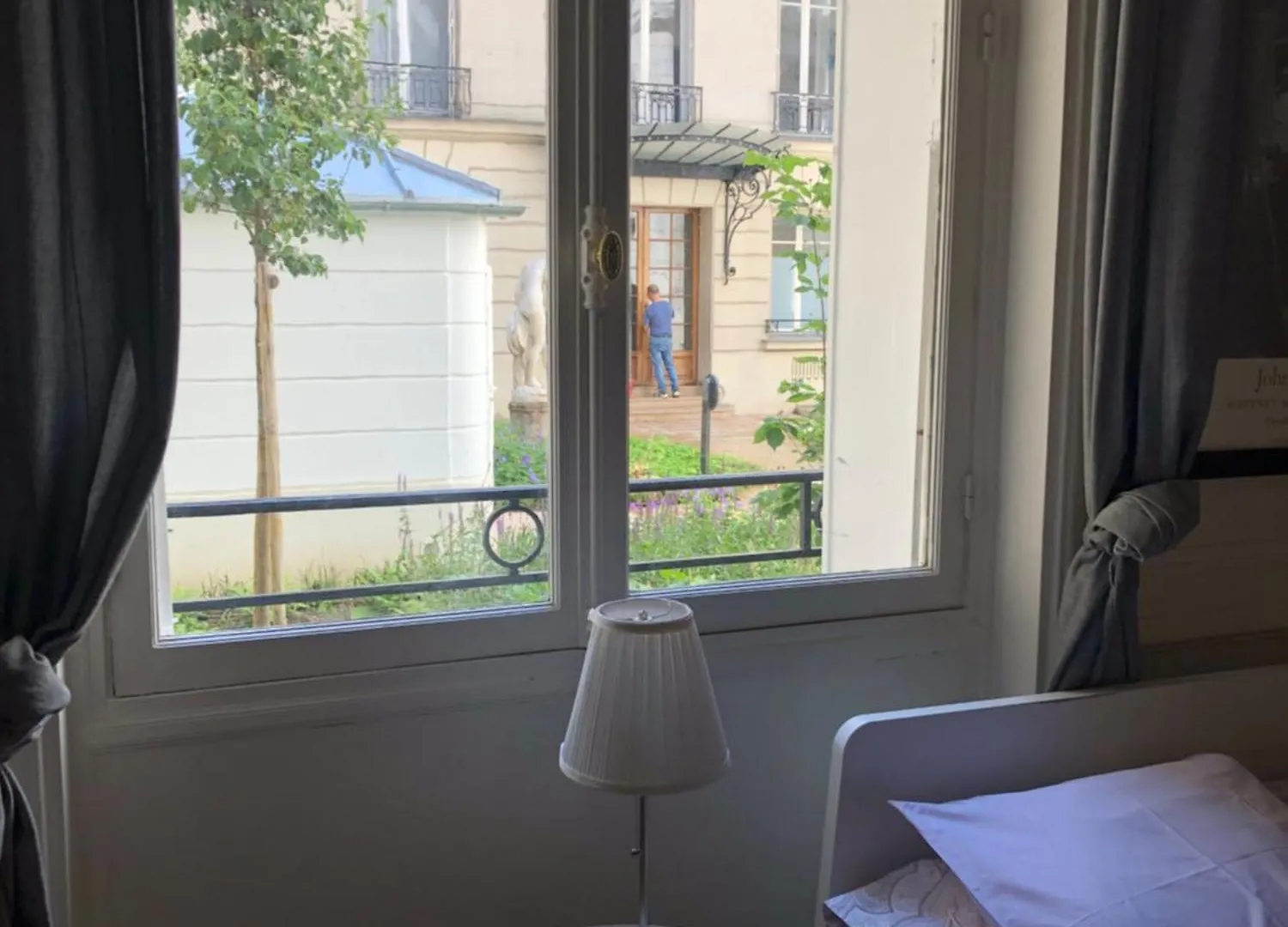 Studio A Paris Pres Du Pont Mirabeau Et Tour Eiffel Daire